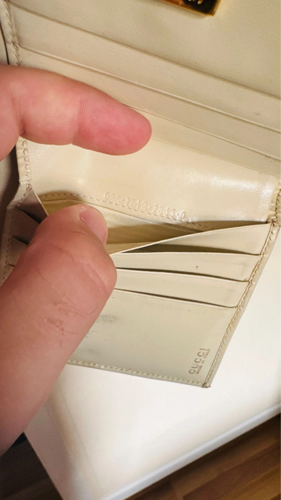 Gucci White Wallet #GU-JP-14.39